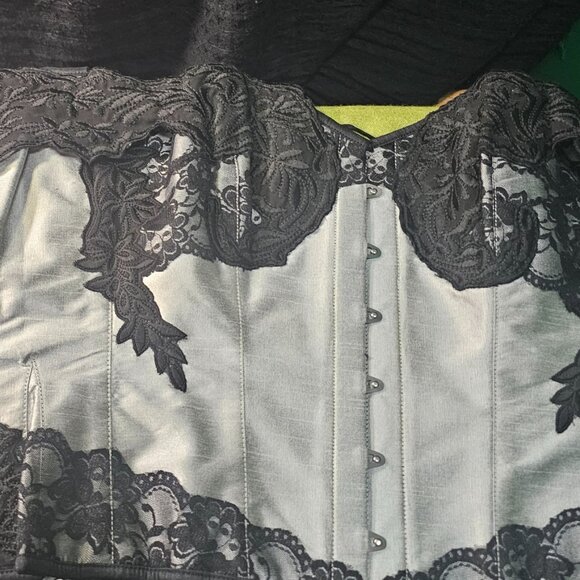 Grey Longline is Lake Cap Sleeve Corset - Picture 2 of 6